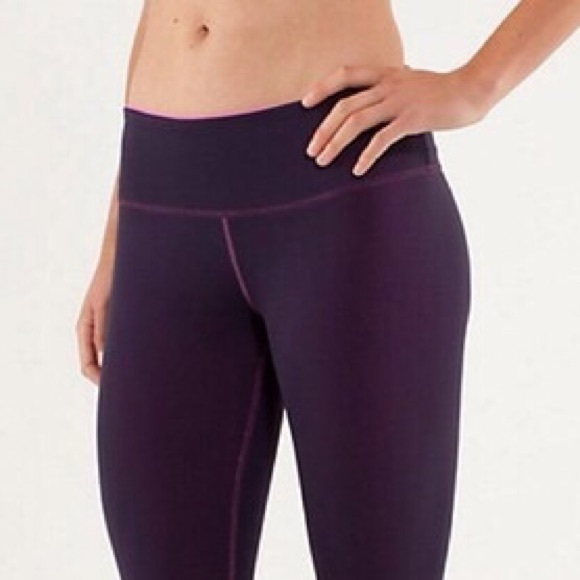 Lululemon Wunder Under Crop - Picture 1 of 3